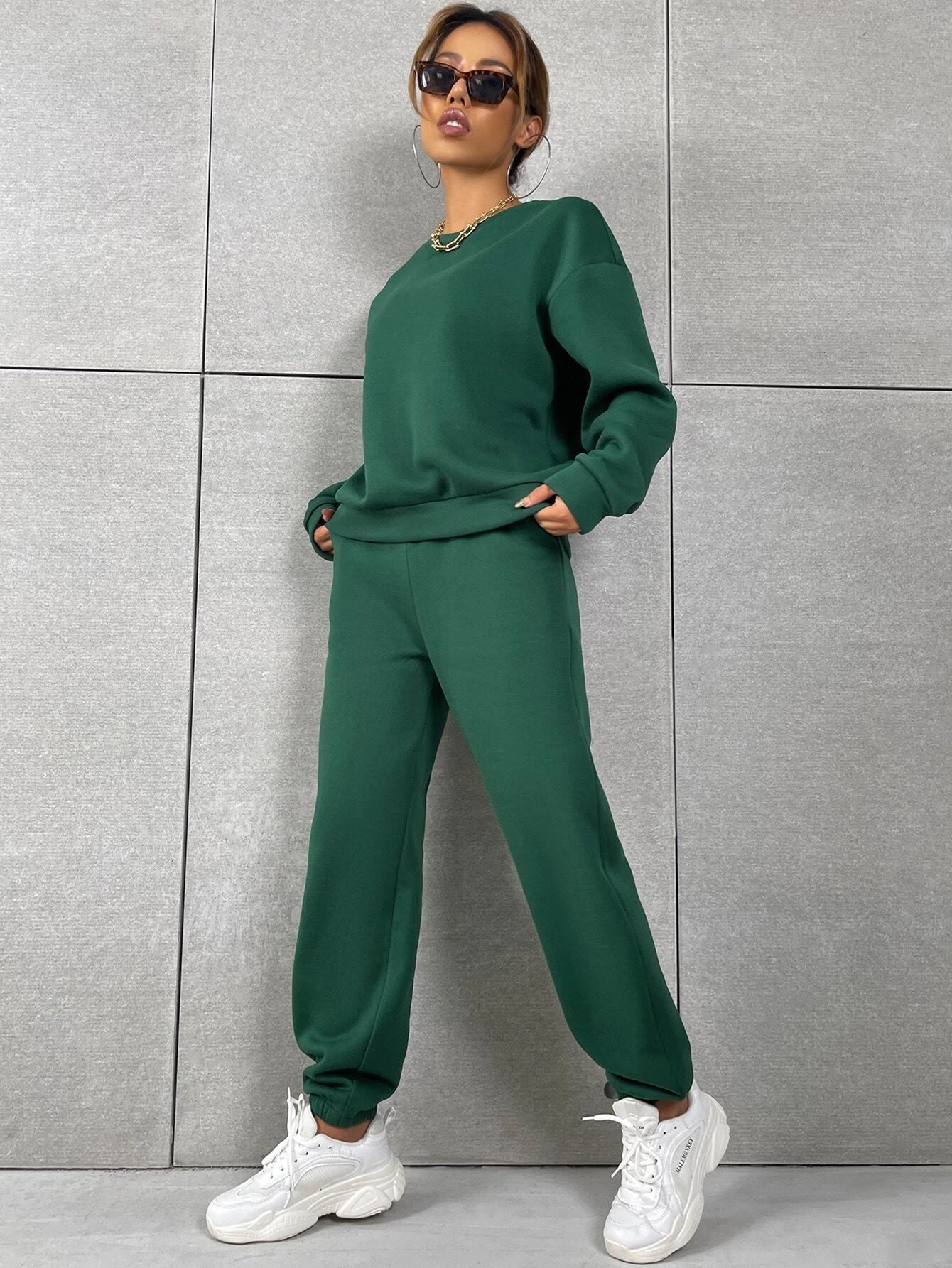 Dark Green Solid Drop Shoulder Sweatshirt & Sweatpants
