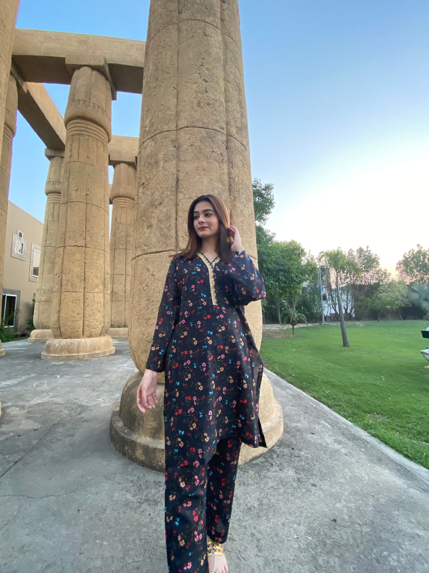 2PC - Black Floral Printed Suit