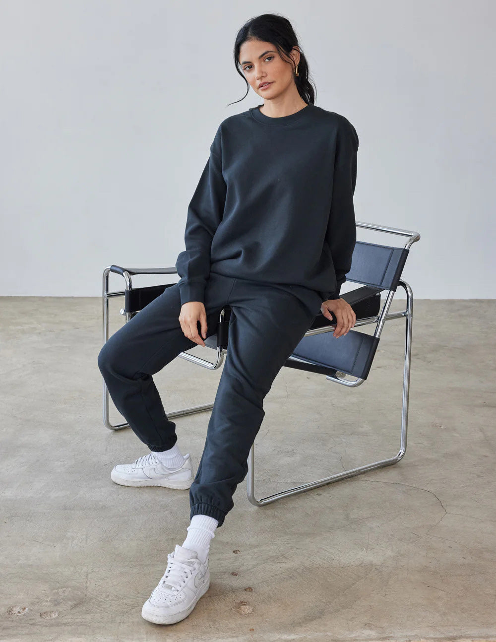 Black Plain Sweatshirt and Sweatpants