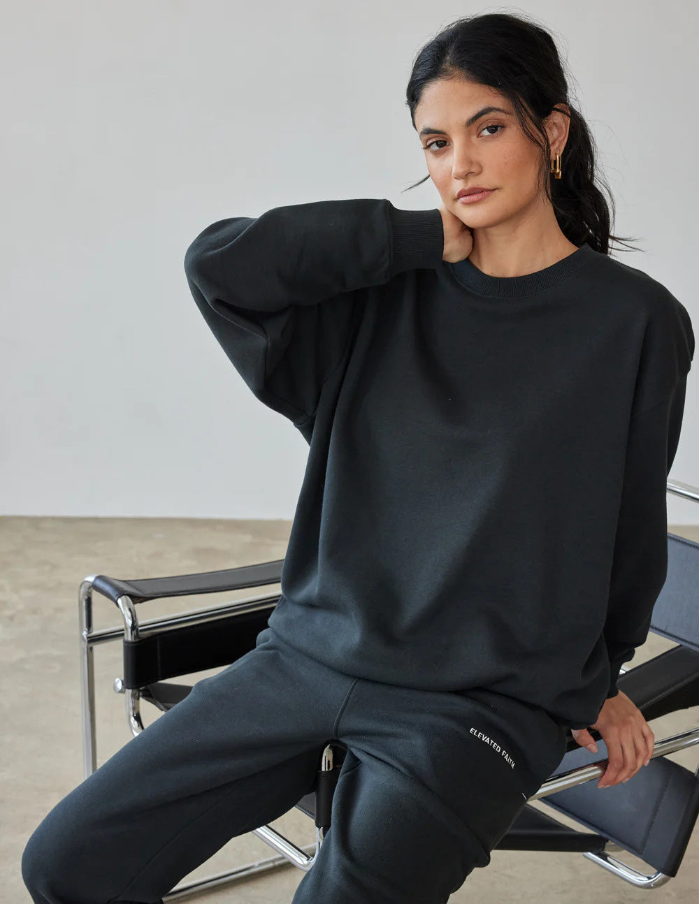 Black Plain Sweatshirt and Sweatpants