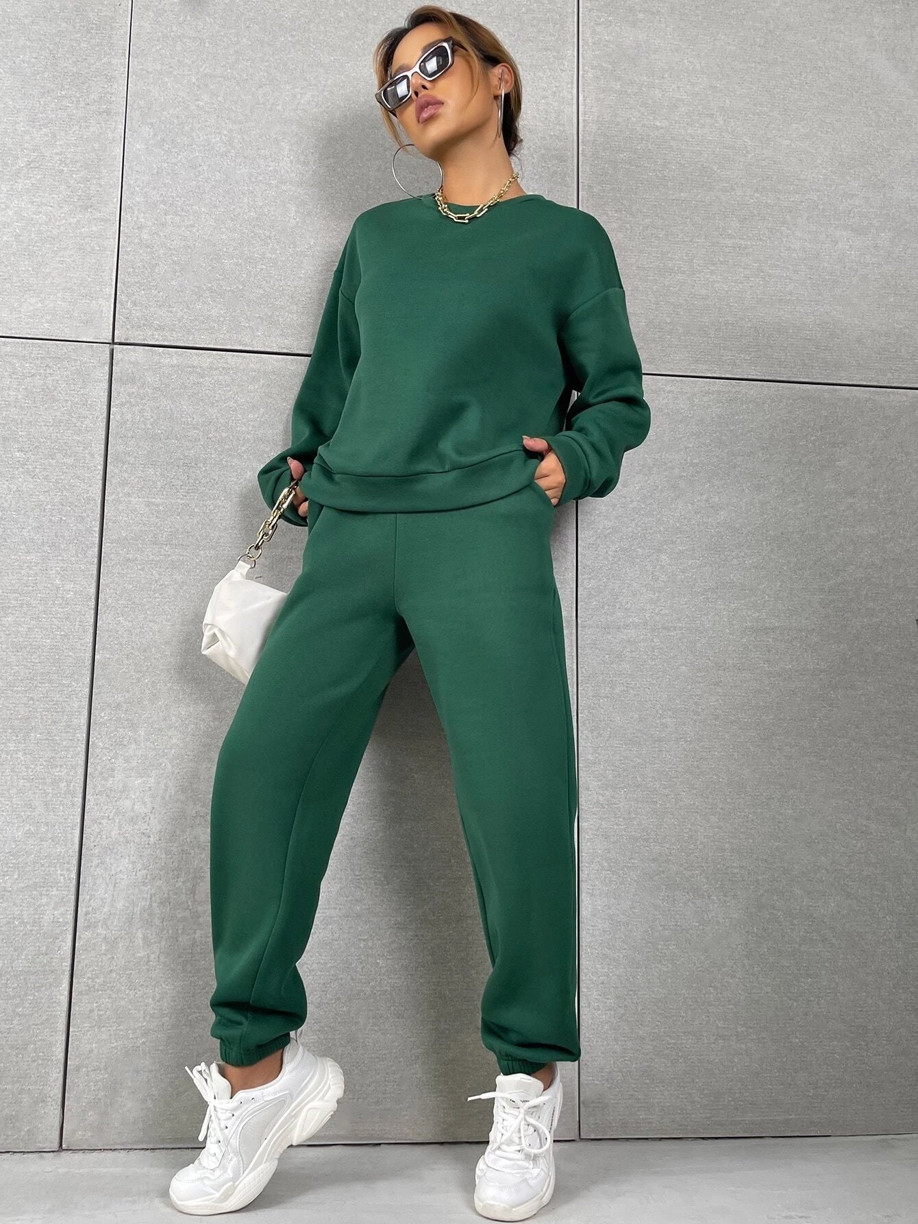 Dark Green Solid Drop Shoulder Sweatshirt & Sweatpants